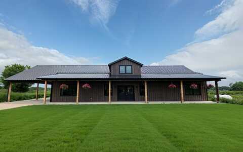 5868 S State Rd 1, Connersville, IN 47331