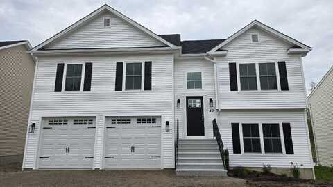 40 Yorktown Ridge, Waterbury, CT 06704