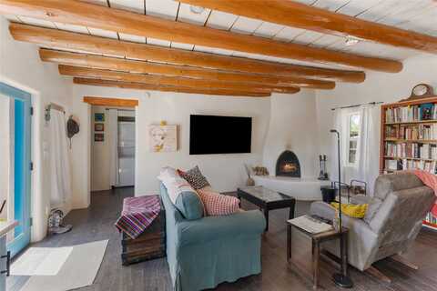 506 Lolita Street, Santa Fe, NM 87501