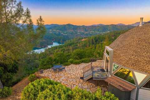 19028 Rocky Trail, Lakehead, CA 96051
