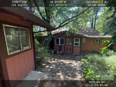 19793 Oak Knoll Drive, Lakehead, CA 96051
