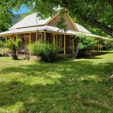 14250 Main Street, French Gulch, CA 96033