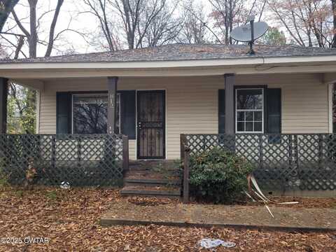 812 Tucker Street, Dyersburg, TN 38024