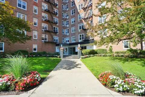 350 Richmond Terrace, Staten Island, NY 10301