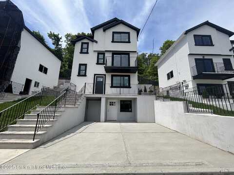 806 Van Duzer Street, Staten Island, NY 10304