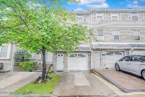 86 Deborah Loop, Staten Island, NY 10312