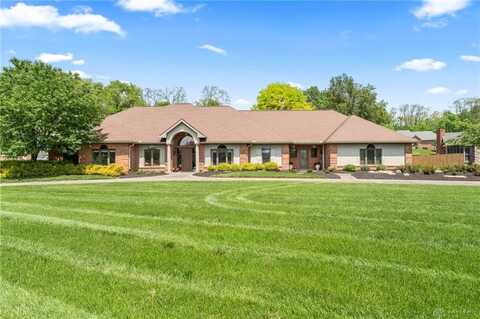6752 Stillmead Drive, Dayton, OH 45414