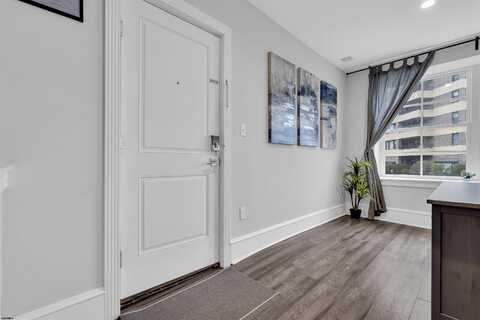 114 S Raleigh Ave, Atlantic City, NJ 08401
