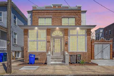 107 S Albion Pl, Atlantic City, NJ 08401