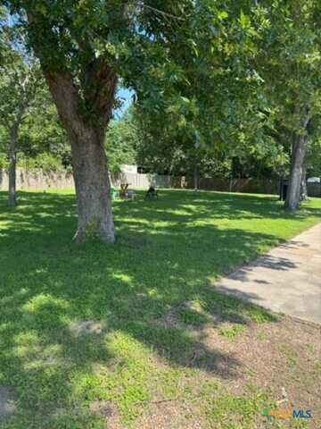 904 Walnut Street, Lolita, TX 77971