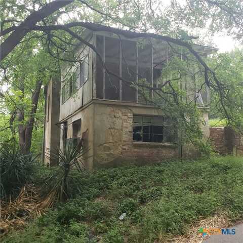 308 N 9th Street, Gatesville, TX 76528