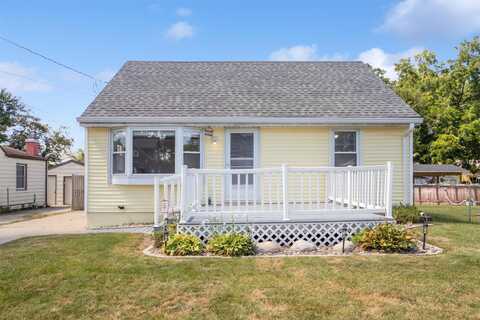 2322 E 39th Street, Des Moines, IA 50317