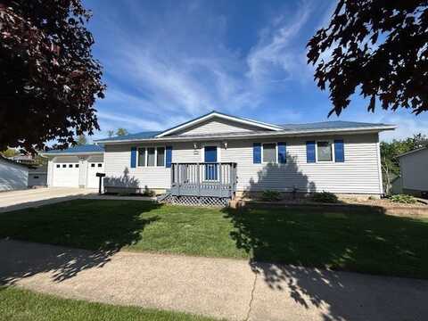 704 Wilson Street, Tama, IA 52339
