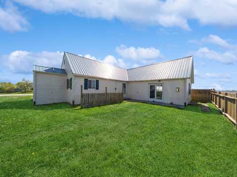 1953 S 44th Avenue W, Newton, IA 50208