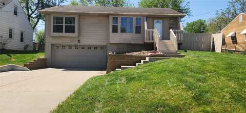 5804 Snyder Avenue, Des Moines, IA 50322