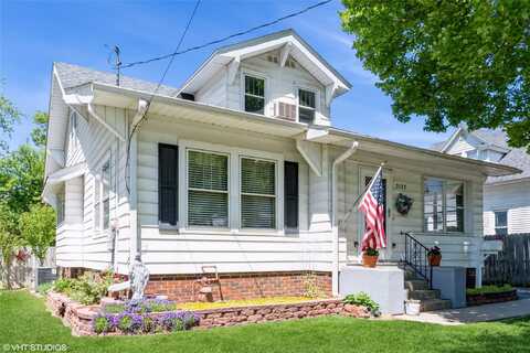 2122 E 12th Street, Des Moines, IA 50316
