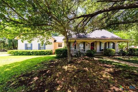 68 Riverside Ln., Martindale, TX 78655