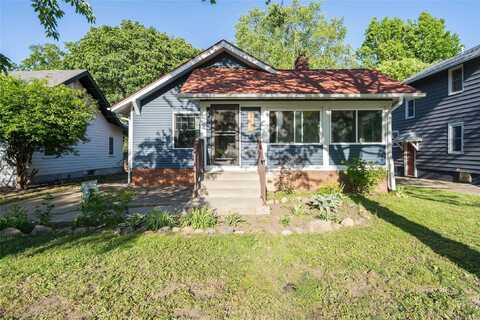 917 38th Street, Des Moines, IA 50312