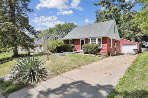 6005 Rutland Drive, Des Moines, IA 50311