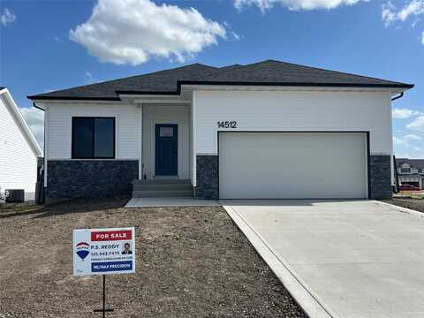 14512 Northpark Drive, Urbandale, IA 50111