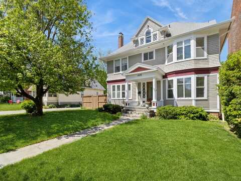 1070 37th Street, Des Moines, IA 50311