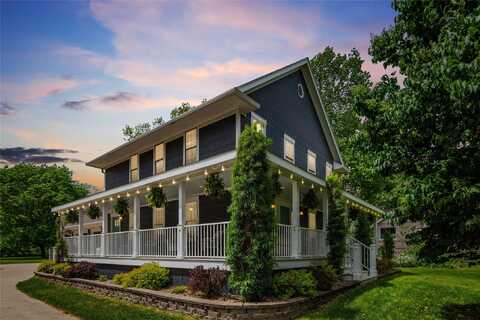 2720 49th Street, Des Moines, IA 50310