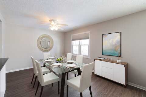 1240 49th Street unit: 5, West Des Moines, IA 50266