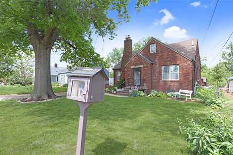 4027 Fagen Drive, Des Moines, IA 50310
