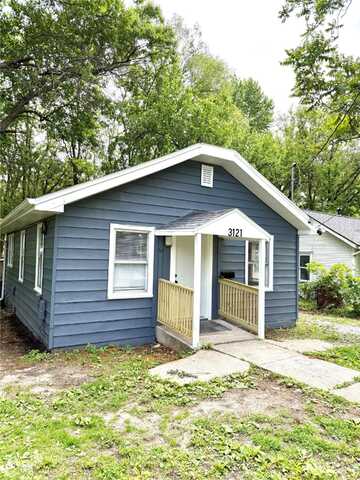 3121 Mahaska Avenue, Des Moines, IA 50317