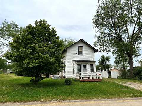 1013 E 10th Street N, Newton, IA 50208