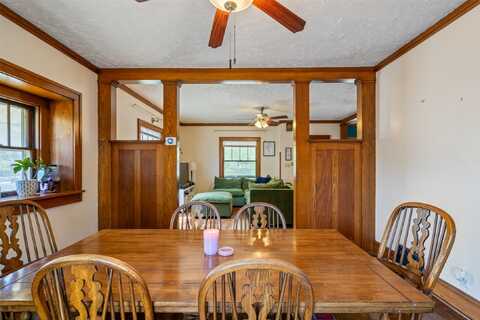 2007 E 12th Street, Des Moines, IA 50316