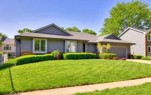 10760 Elmcrest Drive, Clive, IA 50325