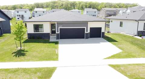 1497 S 100th Street, West Des Moines, IA 50266