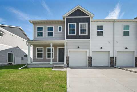 9674 Crowning Drive, West Des Moines, IA 50266