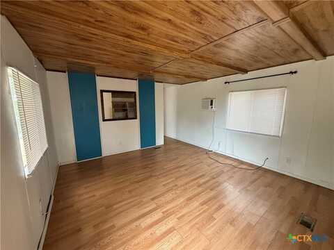 222 Six Pines Road, San Marcos, TX 78666