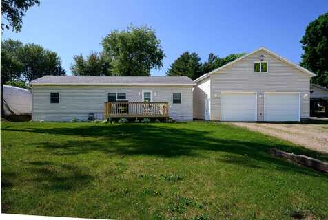 250 Copper Kettle, East Dubuque, IL 61025