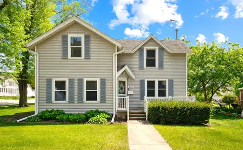 523 SE 4th, Dyersville, IA 52040
