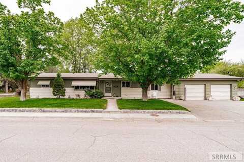 990 Hillview Drive, Blackfoot, ID 83221