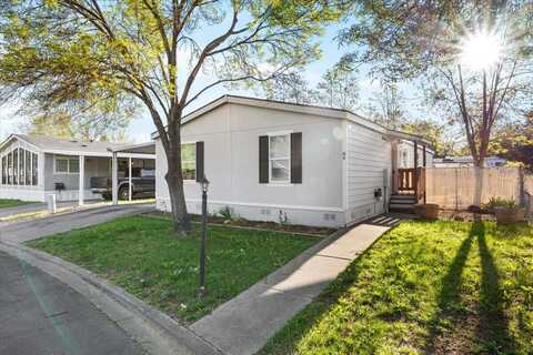 633 E Archwood Drive, Eagle Point, OR 97524