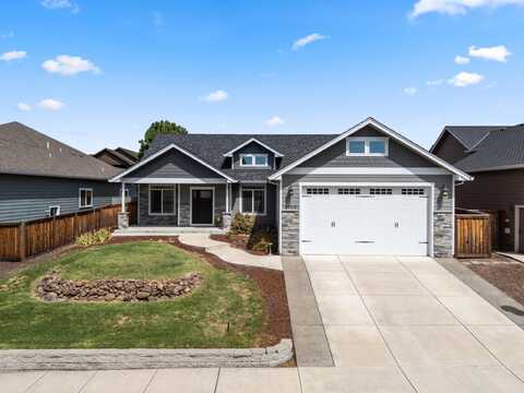 2023 Jeremy Street, Central Point, OR 97502