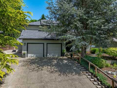 809 NE Oregon Avenue, Grants Pass, OR 97526