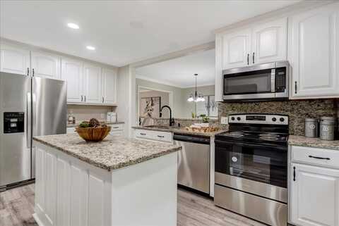 380 Canterbury Drive, Halifax, VA 24558