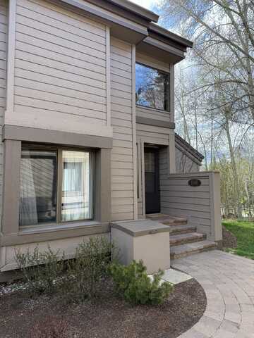 1501 Snow Creek Condo Dr, Sun Valley, ID 83353