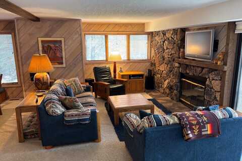 4301 FAIRWAY NINE Dr, Sun Valley, ID 83353
