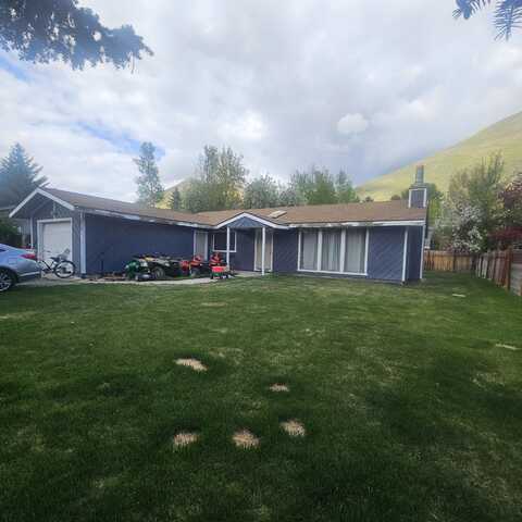 2830 Woodside Blvd Blvd, Hailey, ID 83333