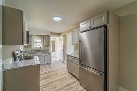 40 Lima Street, Warwick, RI 02889