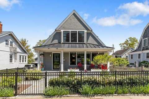224 Gibbs Avenue, Newport, RI 02840