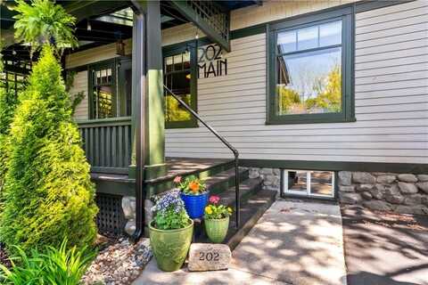 202 Main Street, Hopkinton, RI 02804