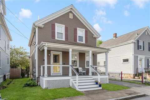 31 Russell Avenue, Newport, RI 02840