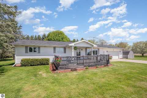 6450 W Lincoln Road, Elwell, MI 48832